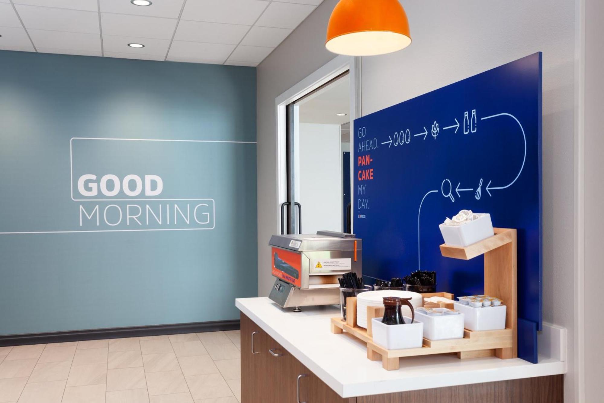 Holiday Inn Express & Suites Reedsburg - Dells Area By Ihg Luaran gambar