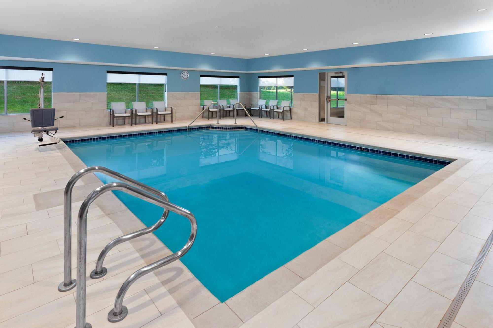 Holiday Inn Express & Suites Reedsburg - Dells Area By Ihg Luaran gambar